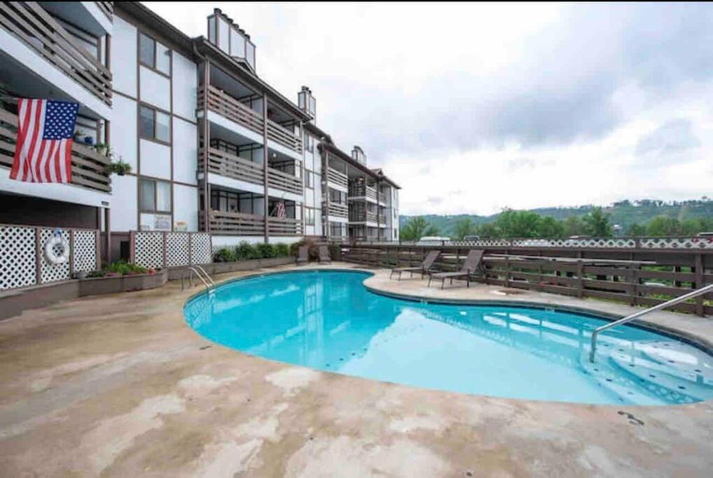 City & Mountain View 5 Mins From Downtown Gatlinburg Luaran gambar
